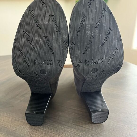 ANTELOPE 509 Metallic Pump in Gray Suede Leather - Picture 11 of 14